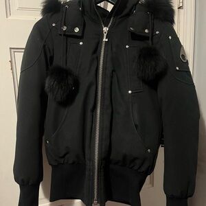 AUTHENTIC womens moose knuckle coat size xs womens used condition